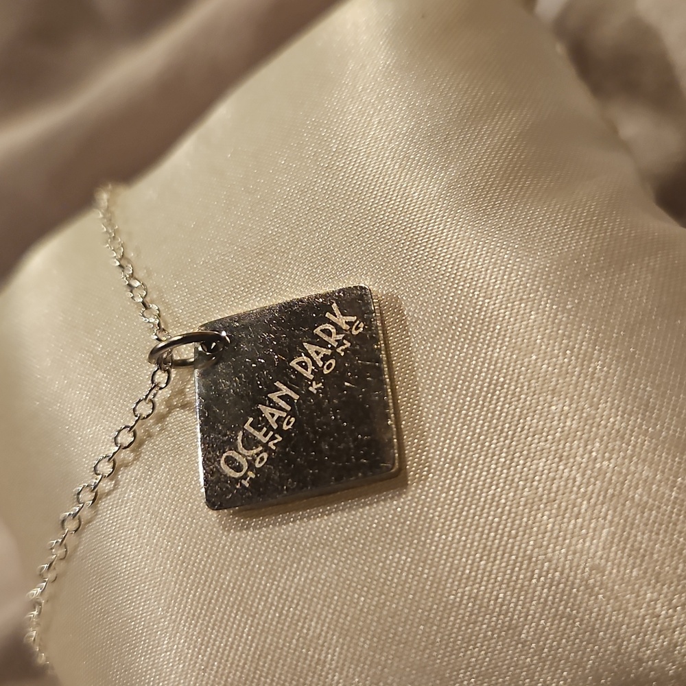 Ocean Park Pendant Necklace